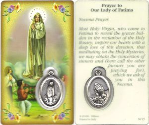 Prayer to/ Fatima Prayer Card with Medal cm.8.5 x 5 - 3 1/4" x 2"