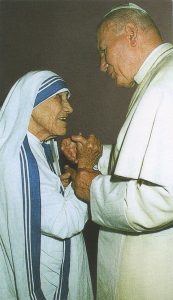 Holy card of Mother Theresa and Pope John Paul cm.7x12- 2 3/4"x 4 3/4"