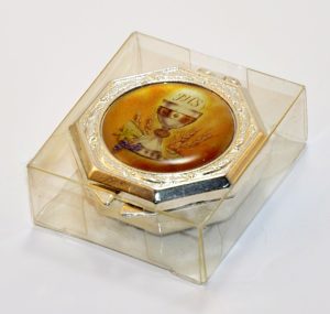 Rosary Set With Mother of Pearl Rosary and Metal Box