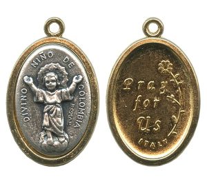 Divino Nino / Pray for Us Two Toned Oval Medal