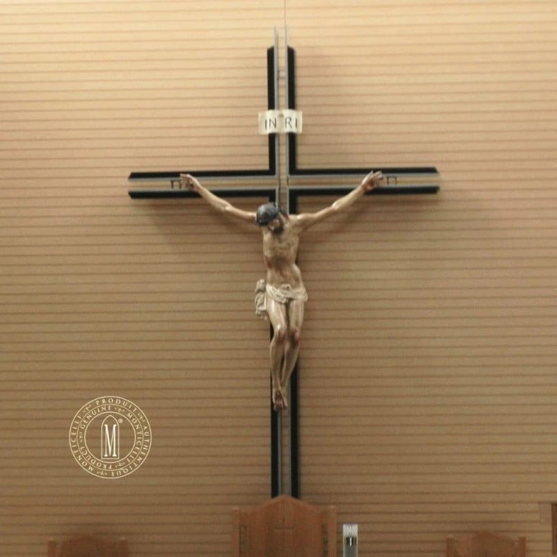 Crucifixes / life size