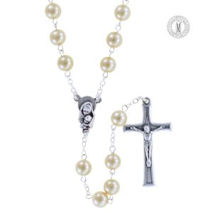 Rosary RN7-4B with off-white imitation pearl beads, silver-plated chain, center, and crucifix, Made in Italy