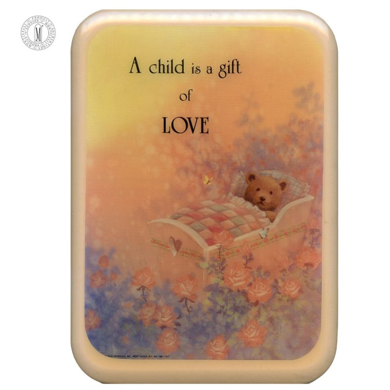 PLTBP – Love Bear Girl Child Plaque – A Child Is a Gift of Love – Resin Coated Wood – 29 x 21 cm (11½ x 8¼”) – Made in Canada